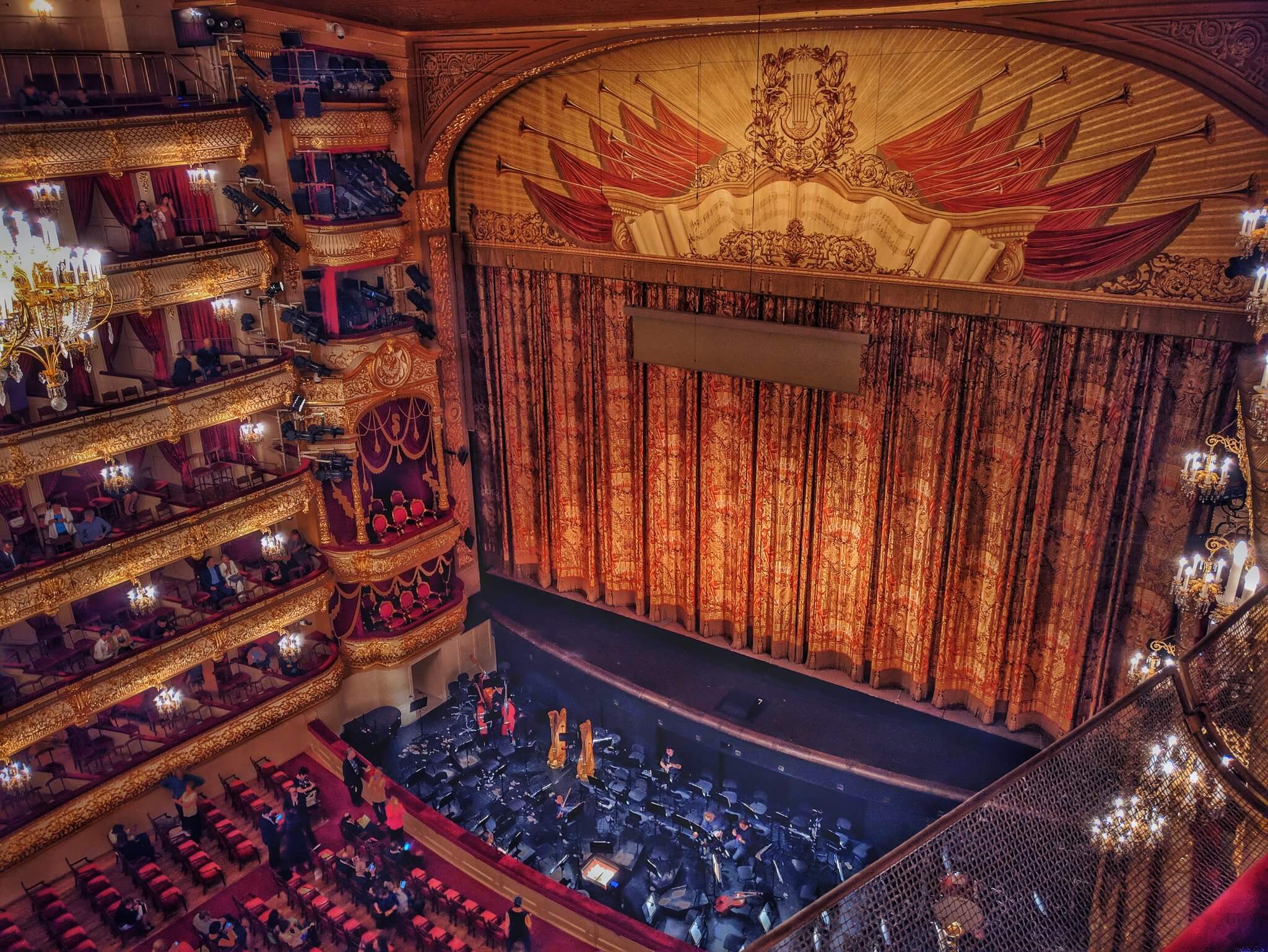 Фотографии со страницы сообщества «Bolshoi Theatre of Russia / Большой театр России»